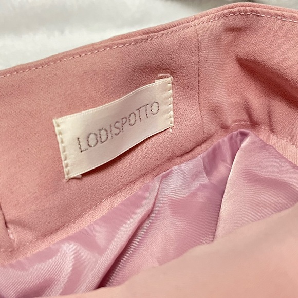 LODISPOTTO ☆ skirt with frilly pockets and pearl detailing - Picture 7 of 10